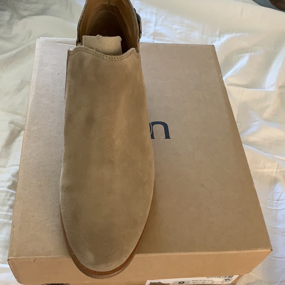 Ugg kelsea boots 9 - Picture 3 of 4